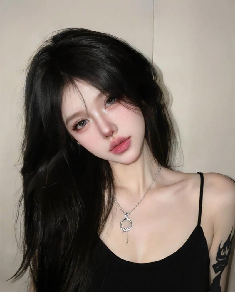 Hình gái Douyin ngầu với mái tóc dài bay nhẹ