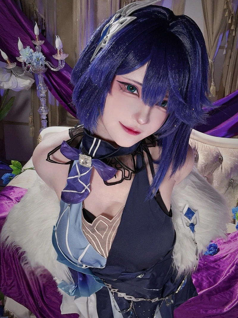 Hóa thân game anime của Senyamiku cực hợp fan cosplay