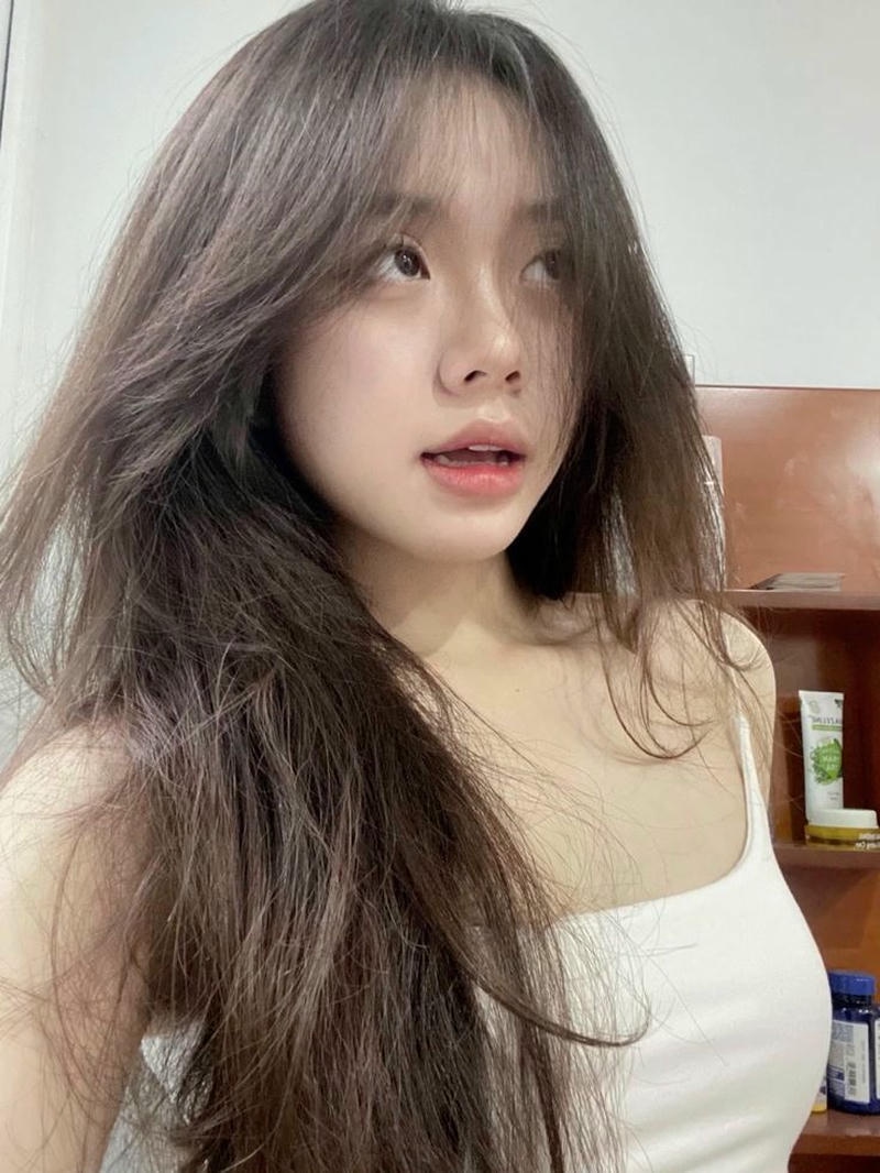 Mắt sáng ngây thơ hình ảnh gái cute đáng yêu