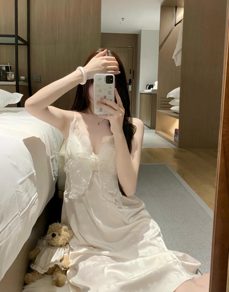 Vẻ dịu dàng khiến ảnh gái đồ ngủ cuốn hút ánh nhìn