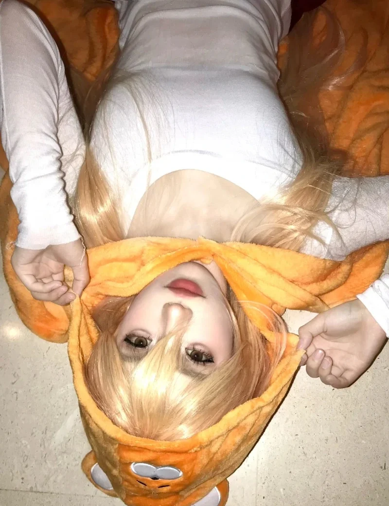 Vibe Umaru cosplay nhẹ nhàng khiến người xem thích thú