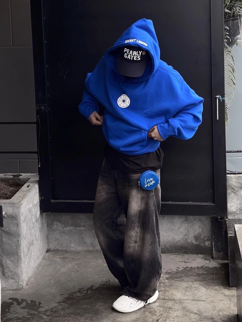 ảnh trai đẹp trung quốc che mặt mặc hoodie xanh ngầu