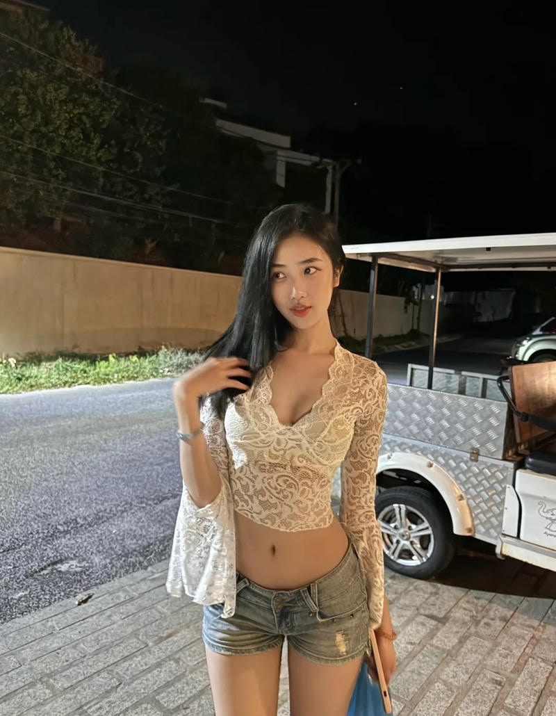 đời thường tôn lên dáng vẻ khỏe khoắn cực xinh