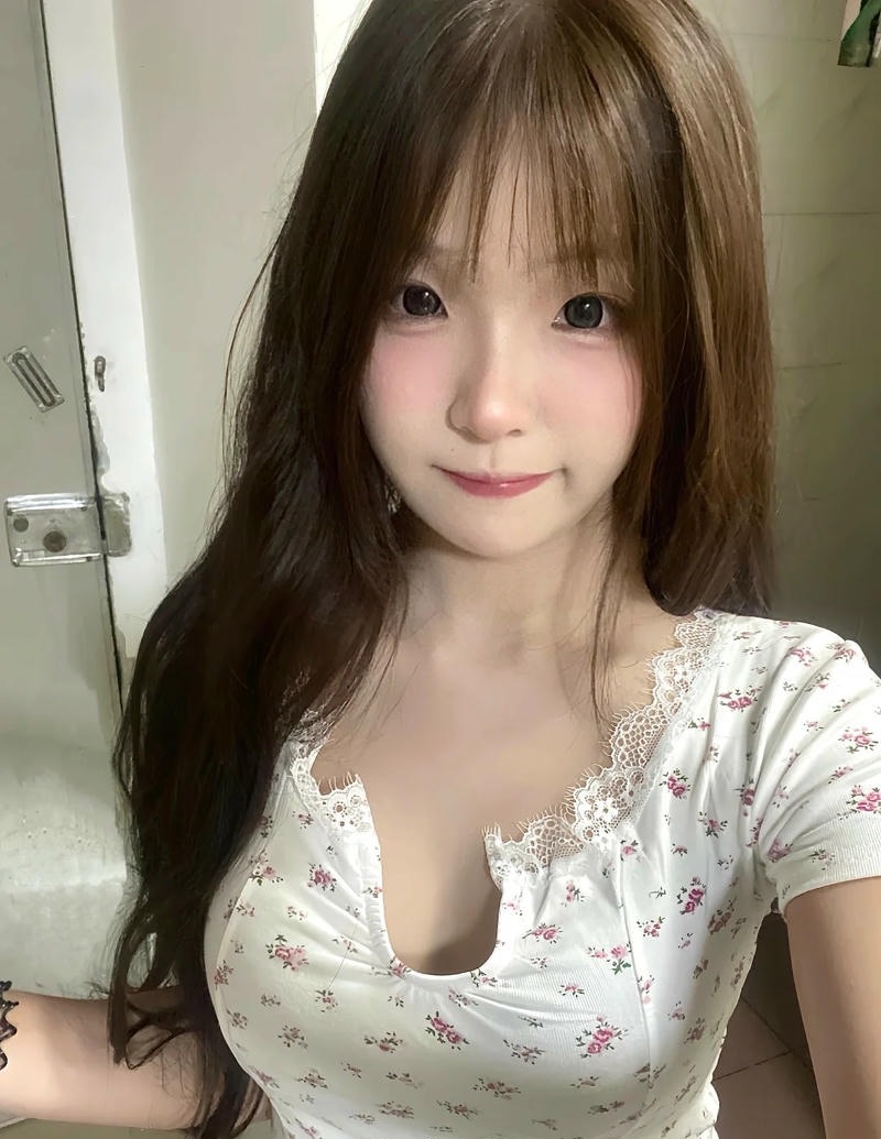 Ảnh gái xinh douyin ánh nhìn trong trẻo đầy cuốn hút