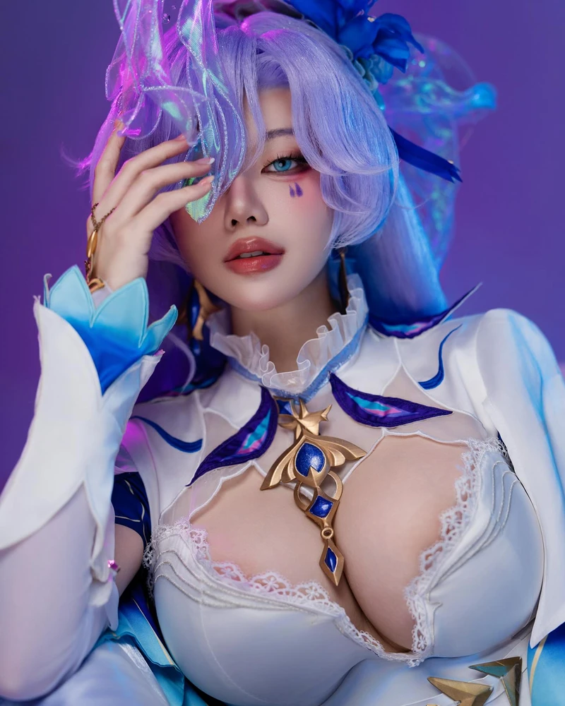 Kiểu tóc anime giúp Ain Nguyen cosplay giống nhân vật hơn