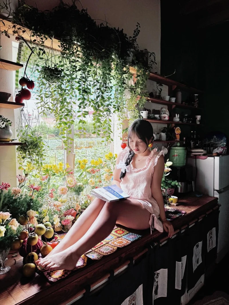 Nàng thơ 2k3 với mái tóc nhuộm highlight