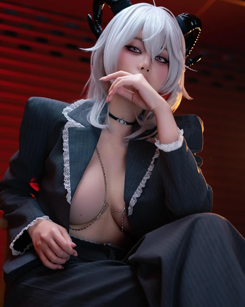 Outfit nữ chiến binh hợp phong cách cosplay fantasy anime