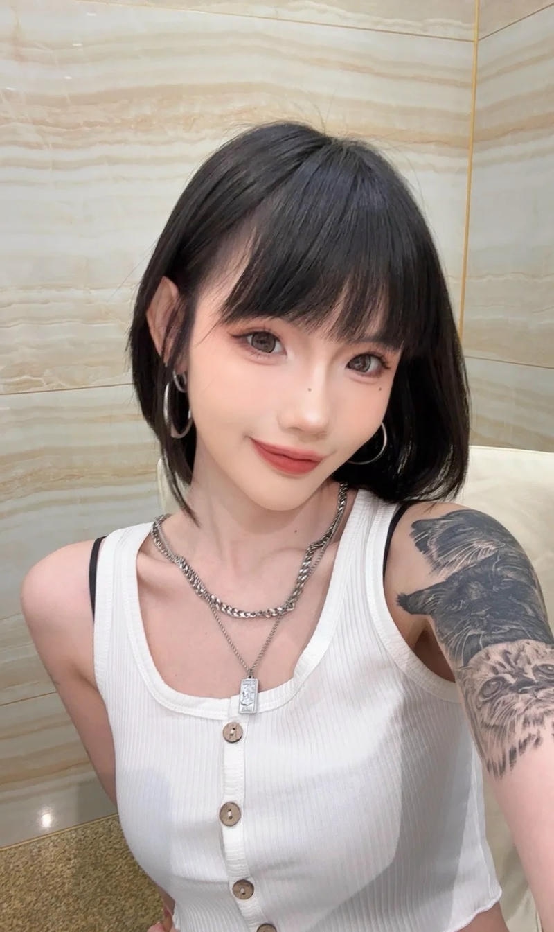 Phong cách bụi bặm mang vibe cá tính riêng