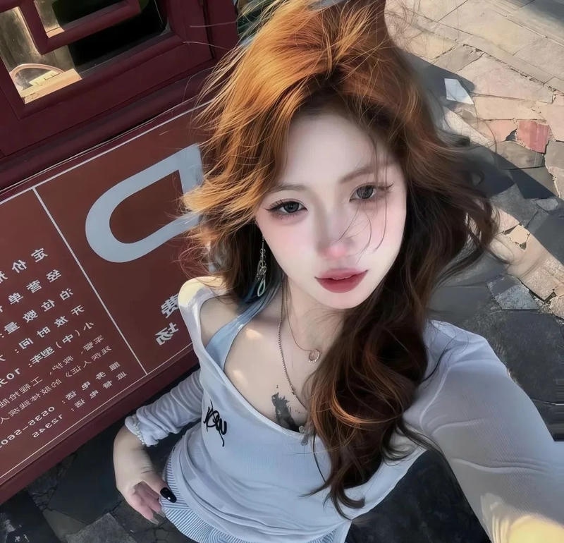 Hình ảnh bad girl cá tính mạnh với ánh mắt kiêu kỳ