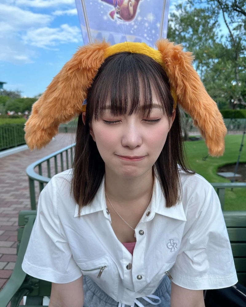 Mỹ nữ Akari Mitani bikini hồ bơi phong cách idol Nhật