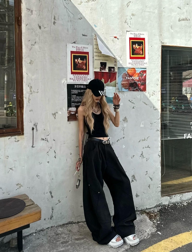 Vibe cool nổi bật trong phong cách bad girl