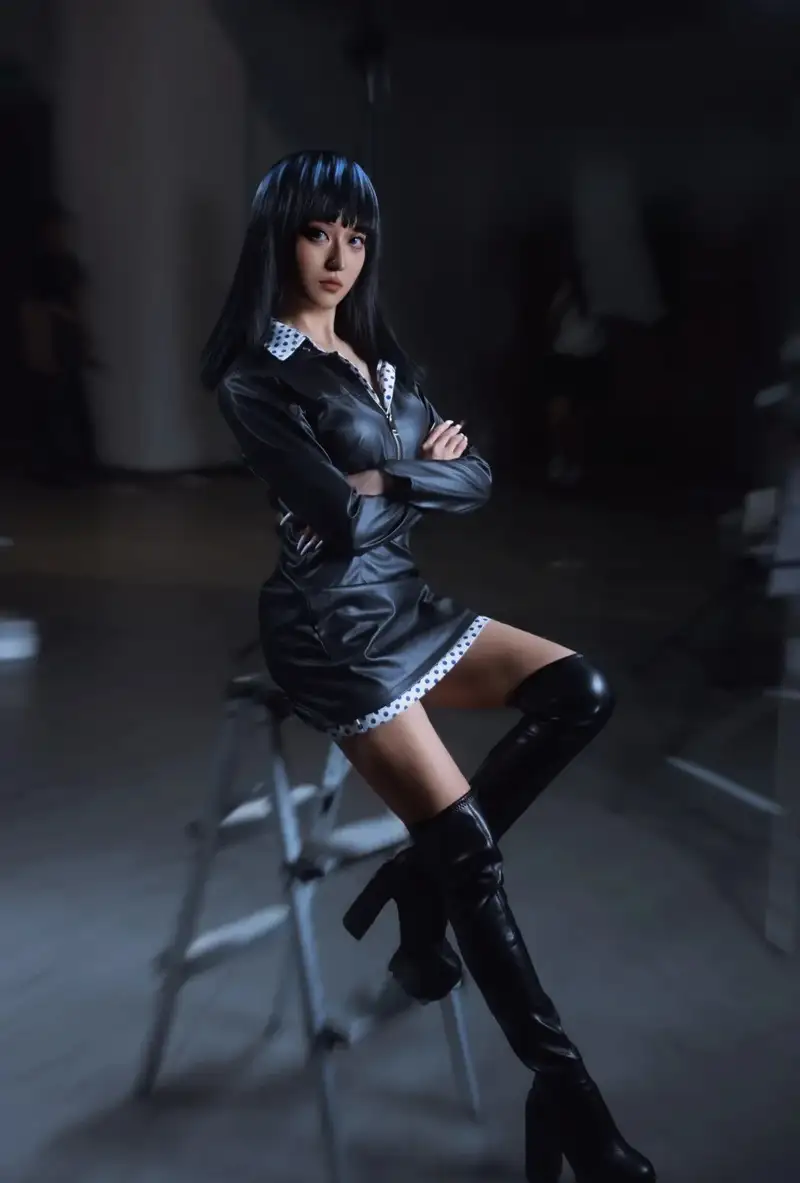ảnh nico robin cosplay chất lượng 4K