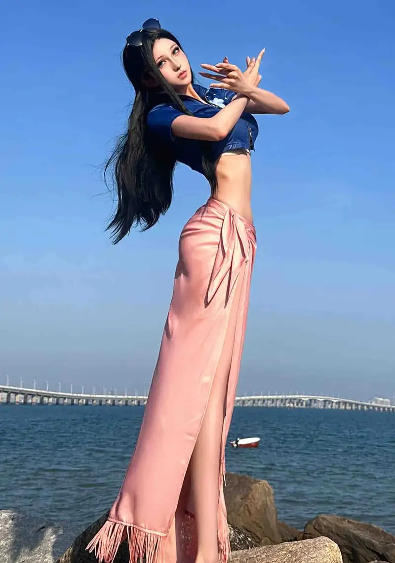 ảnh nico robin cosplay đẹp cuốn hút