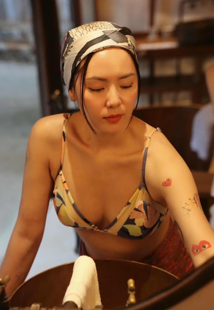 ảnh phương linh bikini góc chụp cuốn hút