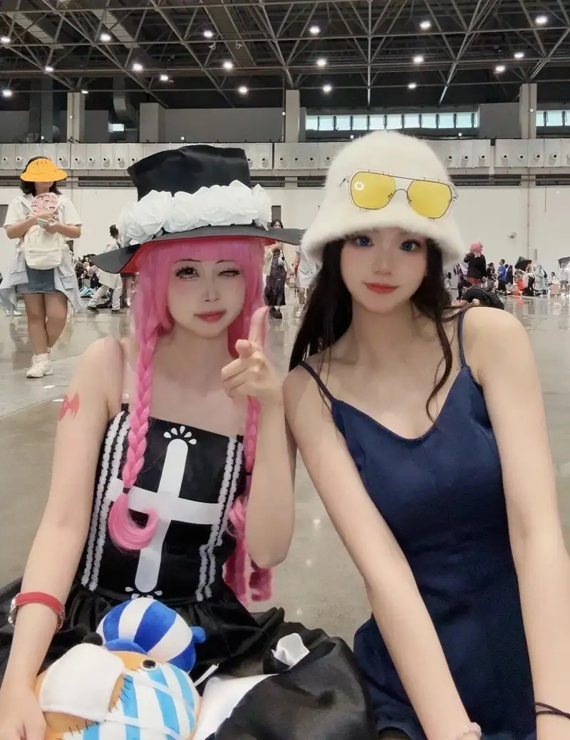 cosplay ảnh nico robin cá tính