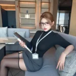 cosplay thư ký thanh lịch kết hợp thời trang