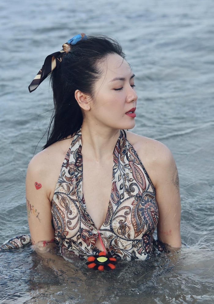 hình ảnh phương linh bikini tạo ấn tượng mạnh