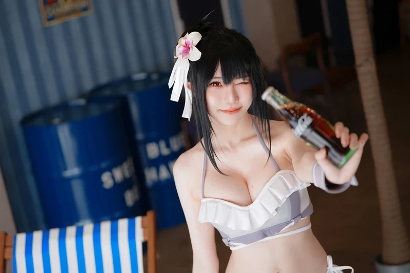 Ảnh nữ sinh bikini lung linh nóng bỏng