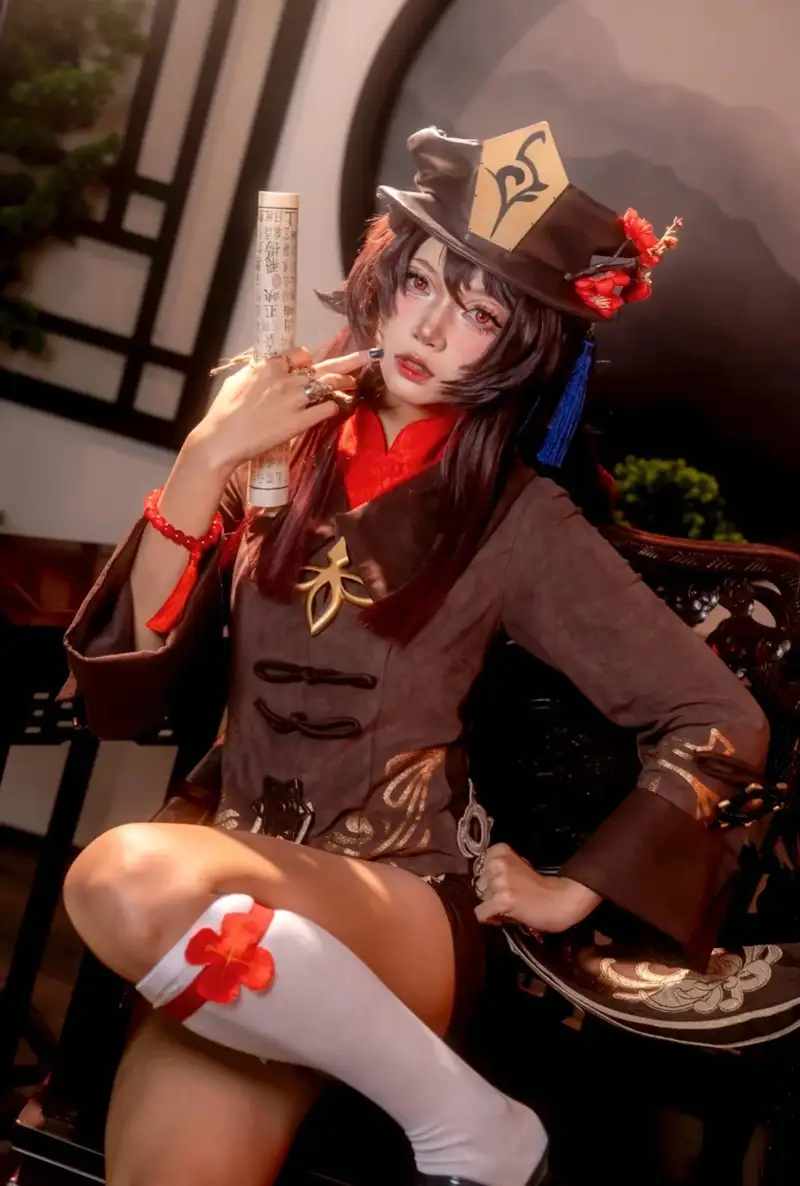 Ảnh hutao cosplay sắc nét với trang phục ấn tượng