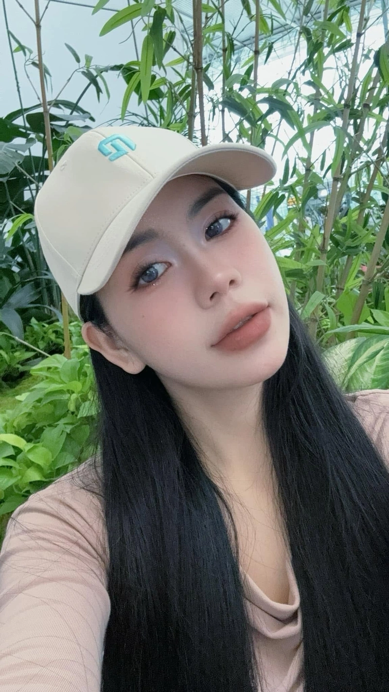 Ảnh Hằng Du Mục vòng ba tròn trịa nóng bỏng