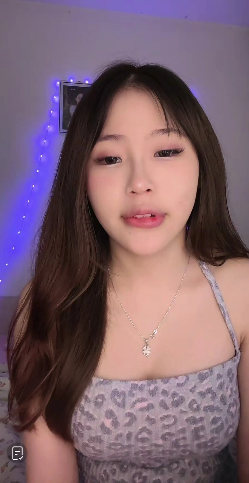Ảnh Thảo Baby sexy không che full body nóng bỏng