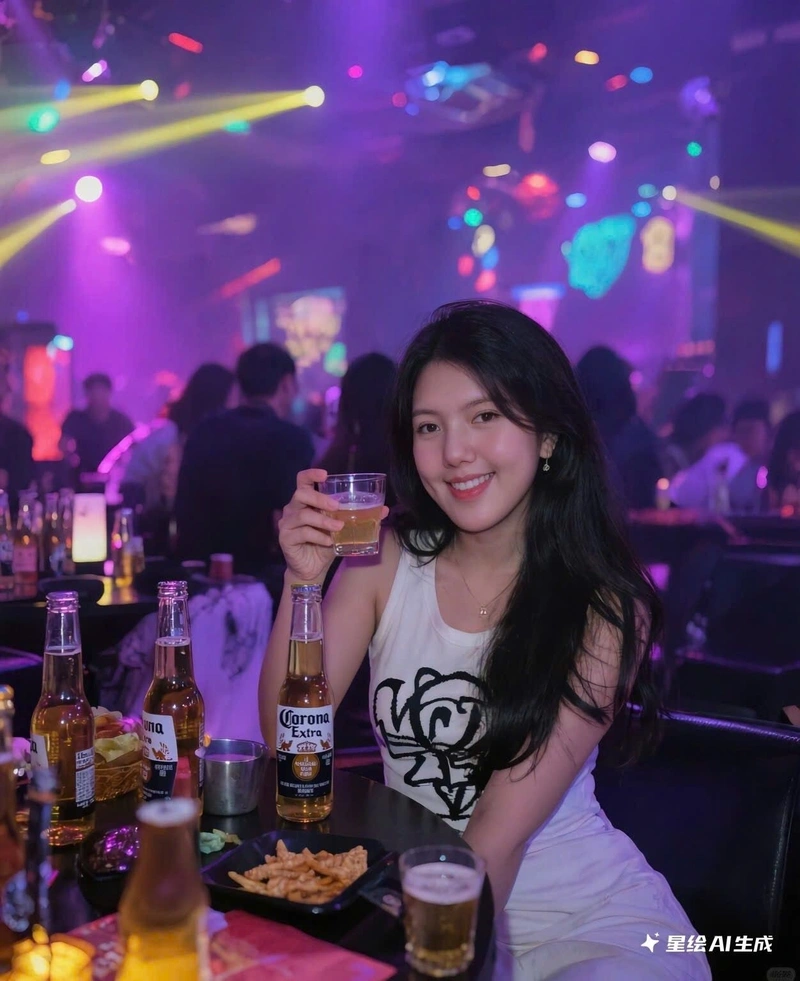 Ảnh gái hát karaoke kiều diễm quyến rũ