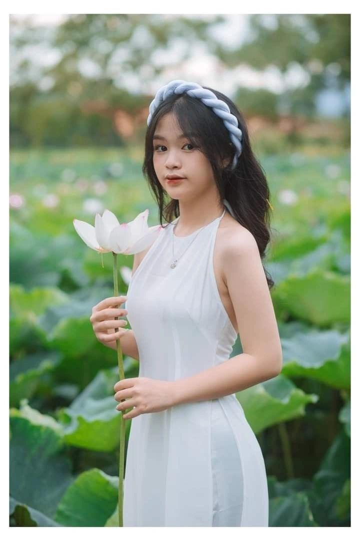 Ảnh gái mặc yếm xinh đẹp thanh tú