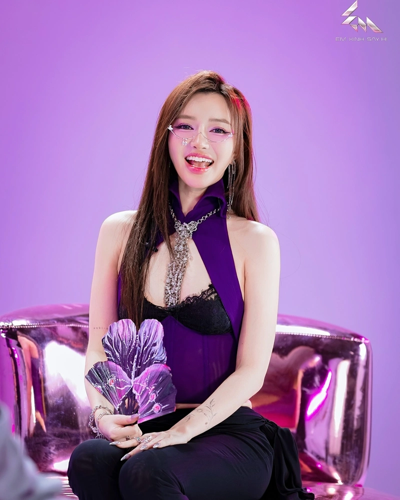 Bích Phương bikini nóng bỏng cuốn hút cực phẩm