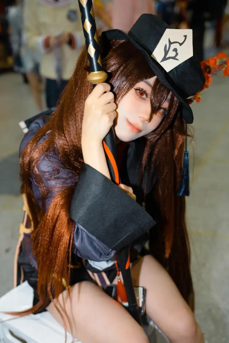 Cosplay Hutao xinh đẹp trong bộ đồ nhân vật game