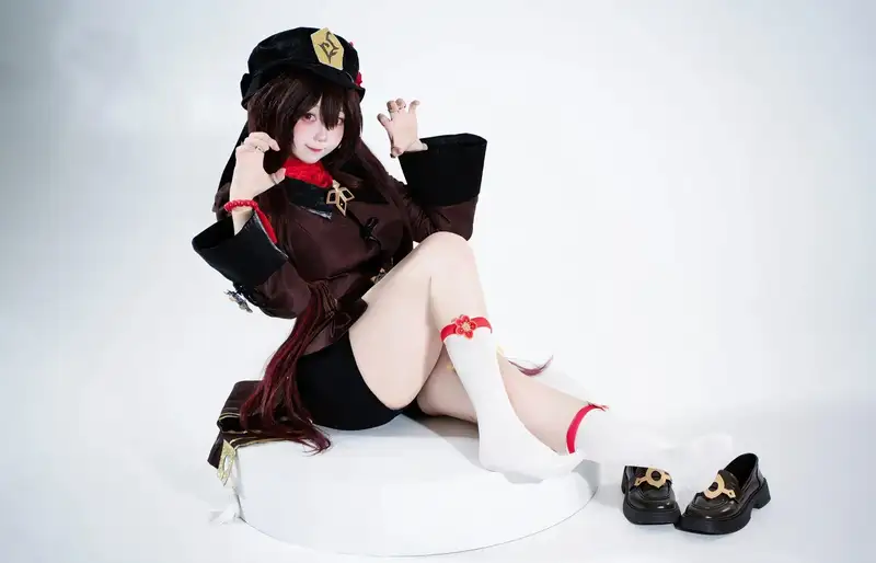 Hình ảnh cosplay Hu Tao được đầu tư trang phục tỉ mỉ