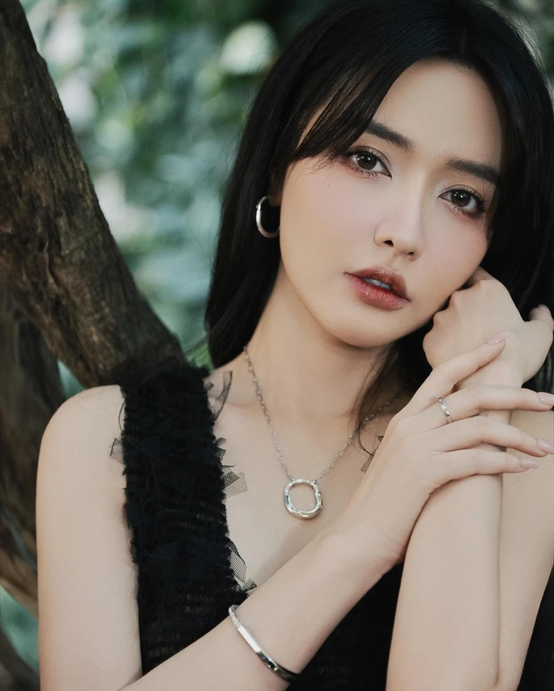 Hình Bích Phương bikini quyến rũ không che