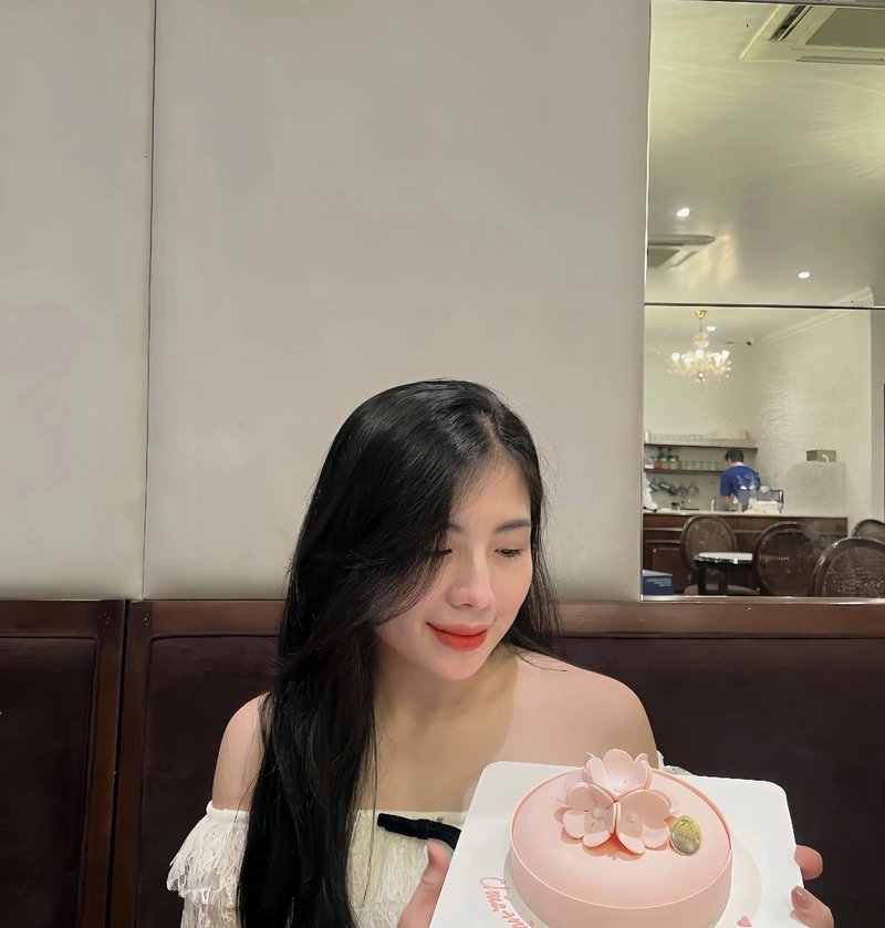 Hình Nguyễn Ngọc Quỳnh dâm dục lột đồ khoe hàng