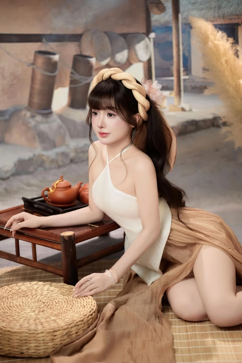 Hình Quỳnh Mai dâm đãng cởi đồ full body