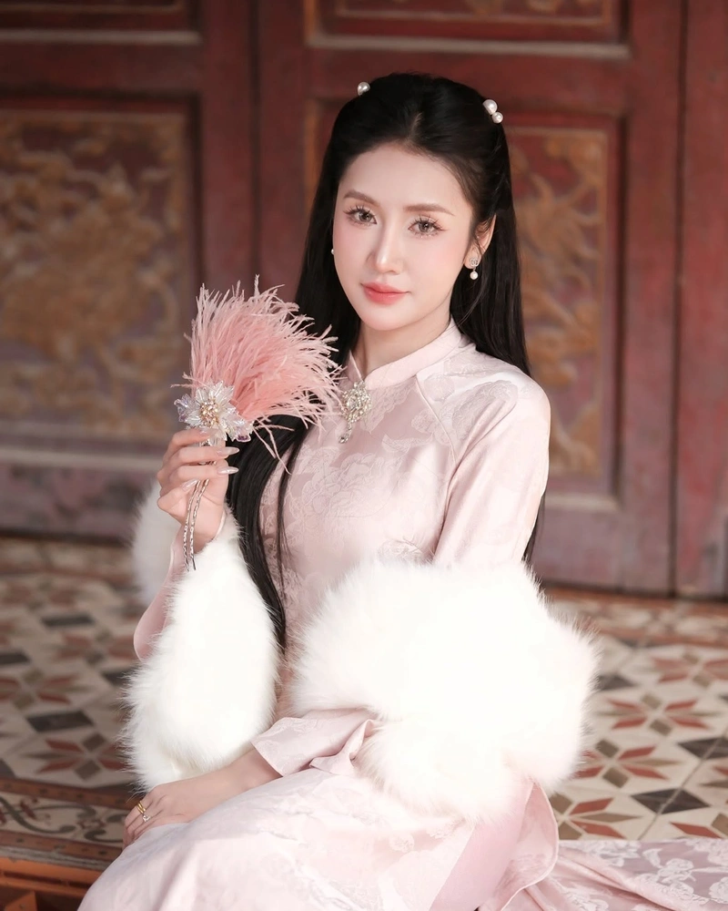 Hình Quỳnh Moon bikini khoe hàng full HD