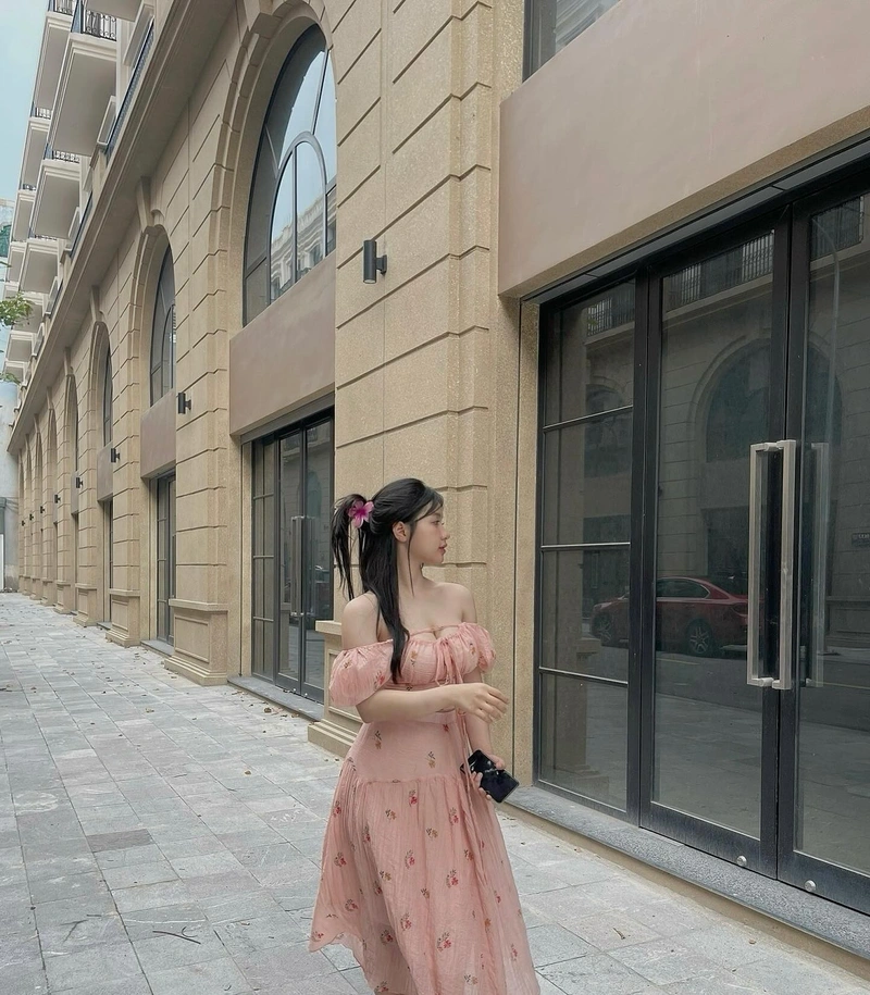 Hình TikToker Lan Xinh Yêu Lanhxinhyeu06 mông to hút hồn