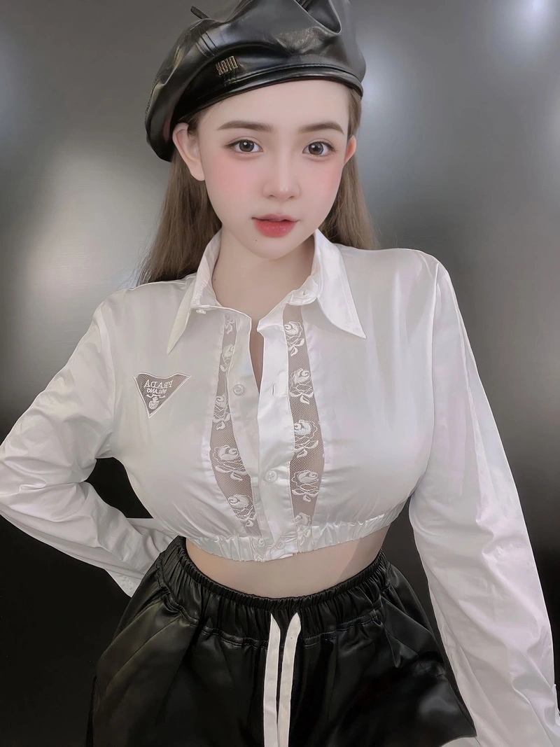 Hình Trần Huyền Châu nude bikini nóng bỏng cực phẩm