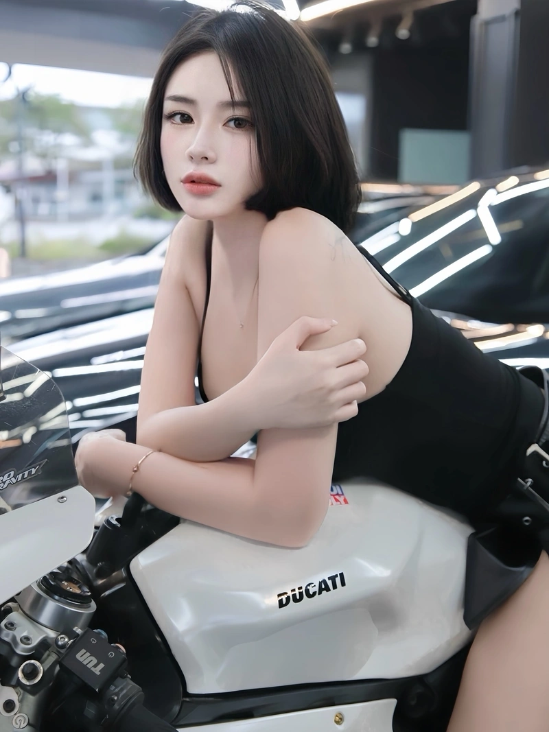 Gallery - 335+ ảnh Trần Minh Thiên Di bikini sexy dáng chuẩn nóng bỏng mắt - image 14