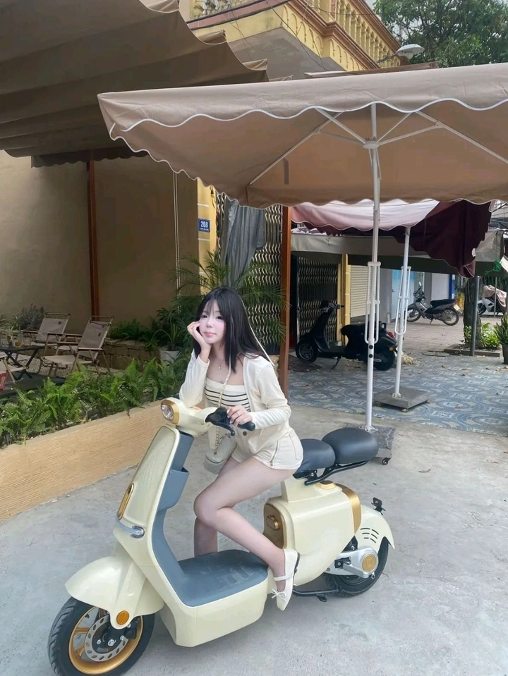 Hình girl phố dịu dàng duyên dáng