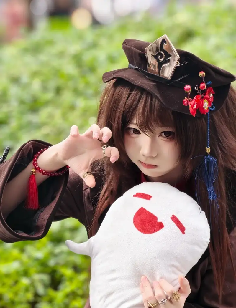 Khám phá ảnh Hu Tao cosplay độc đáo và sáng tạo