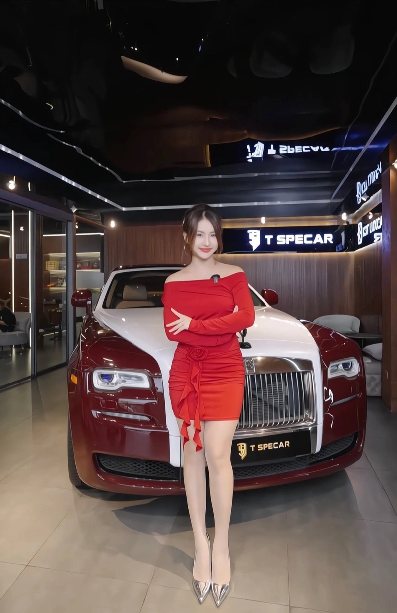 Như Lê lột đồ khoe da thịt mịn màng
