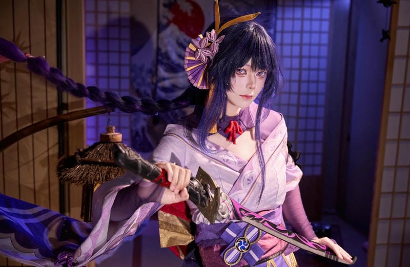 Raiden Shogun cosplay phiên bản nữ