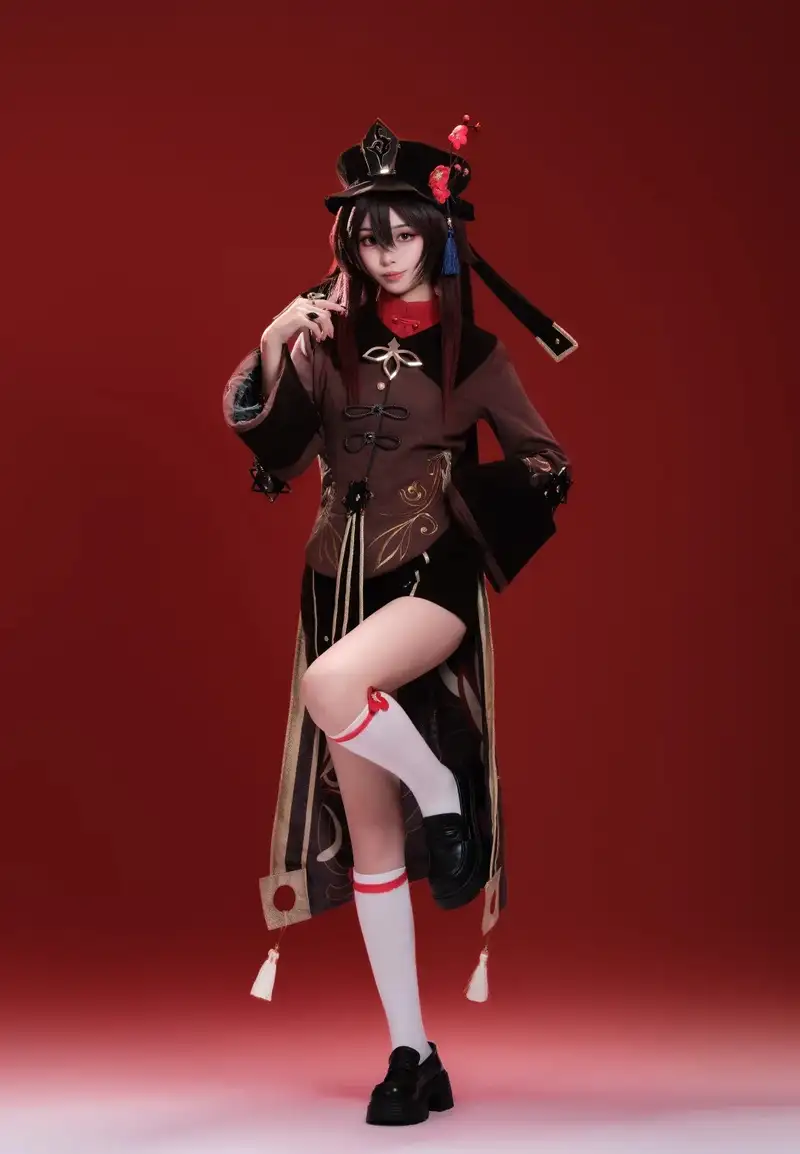 Tạo hình nhân vật Hu Tao cosplay đầy ấn tượng