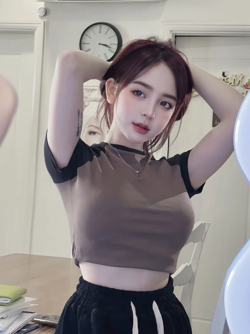 Trần Huyền Châu nude full HD bikini sexy dâm đãng