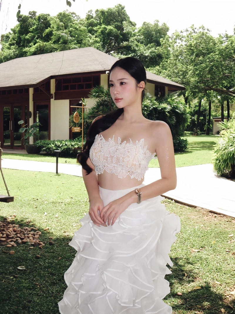 Vòng một Thuhuongbabyy to tròn siêu phẩm