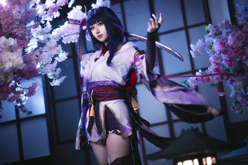 cosplay Raiden Shogun phong cách anime